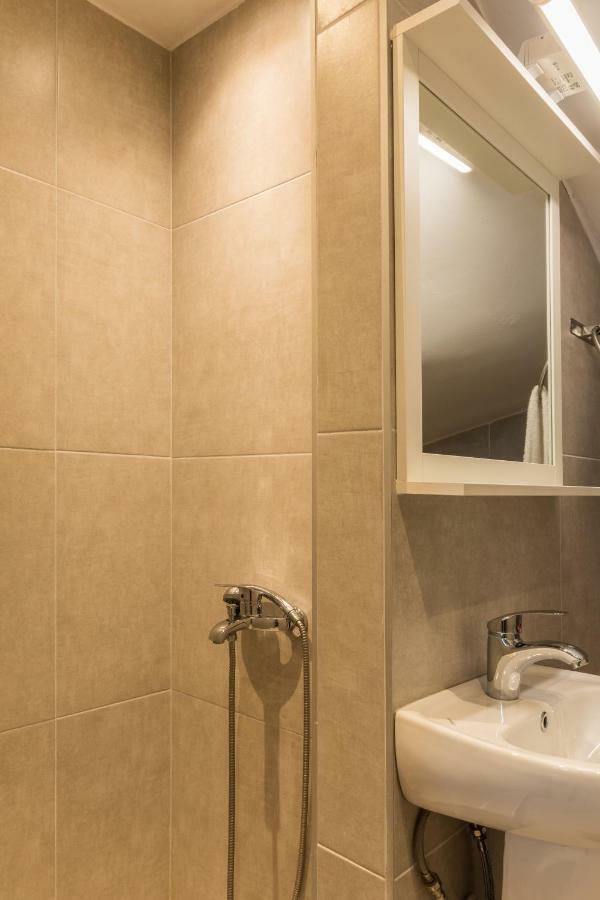 V Luxury Apartments 希维利 外观 照片