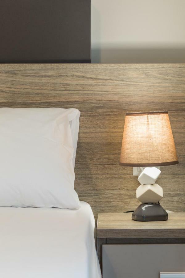 V Luxury Apartments 希维利 外观 照片